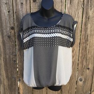 Max Studio black and white blouse